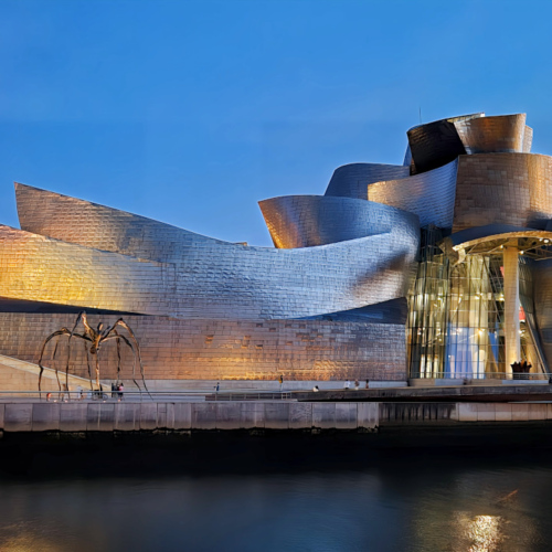 Bilbao Musée Guggenheim en nocturne Bilbao Musée Guggenheim en nocturne
